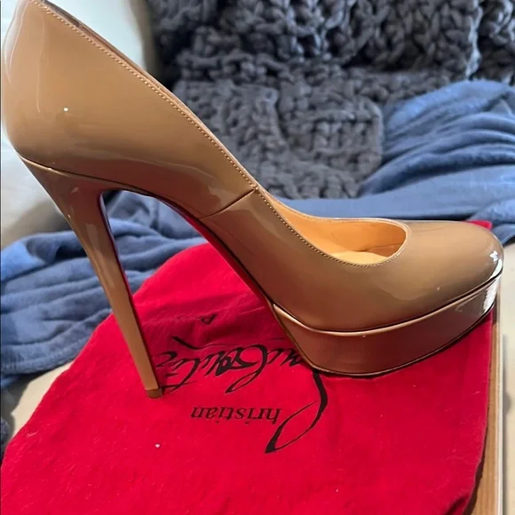 Christian Louboutin Bianca 140 patent calf nude 6248 - Picture 1 of 8